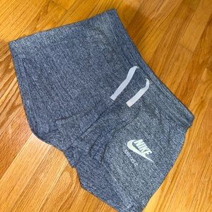 Nike standard fit shorts